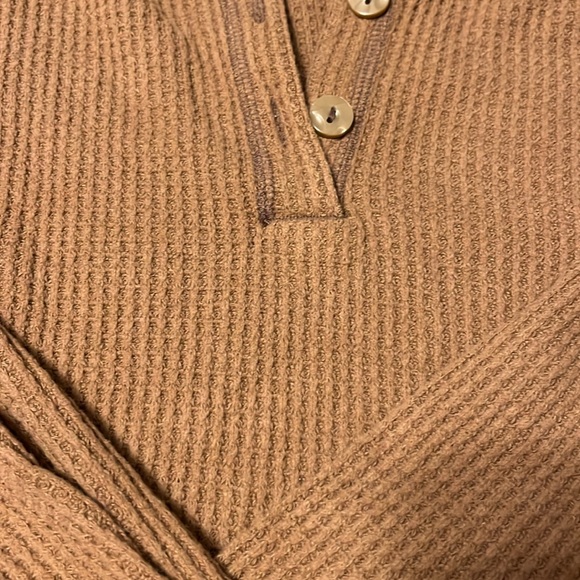 Old Navy Plush Waffle Knit Top - Picture 4 of 5